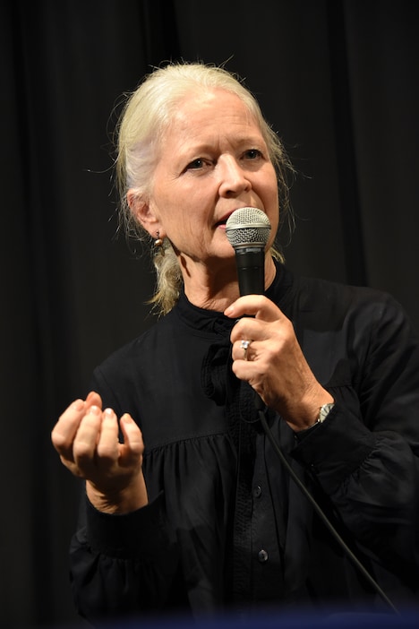 メッテ・ホルム