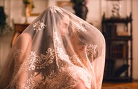 「不実な女と官能詩人」