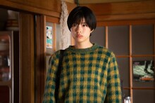 「“隠れビッチ”やってました。」より、佐久間由衣演じる荒井ひろみ。