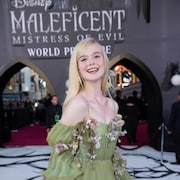 エル・ファニング、“憧れの女性”アンジェリーナ・ジョリーとの再共演を喜ぶ
