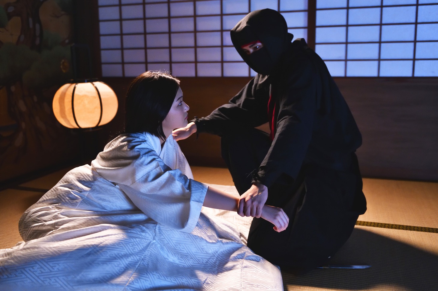 「下忍 赤い影」