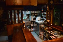 「深夜食堂 -Tokyo Stories Season2-」より、めしやの内観。