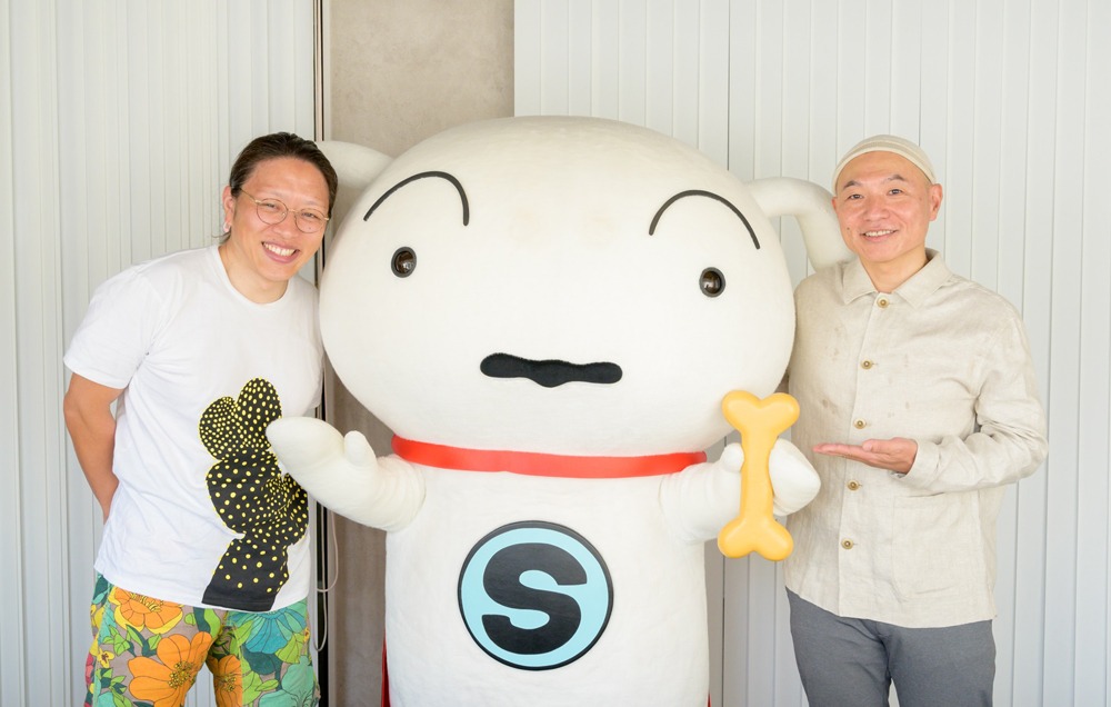 左から霜山朋久、シロ、湯浅政明。