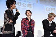 左から神尾楓珠、吉野北人、前田公輝。