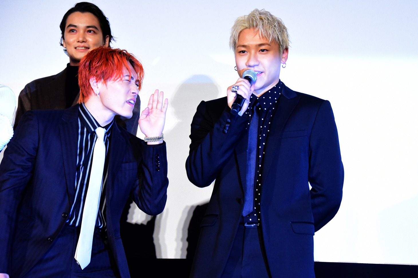 「お兄ちゃんに言いたいこと全部言われました！」と嘆く小森隼（右）と、「ごめーん！」と言う中務裕太（左）。