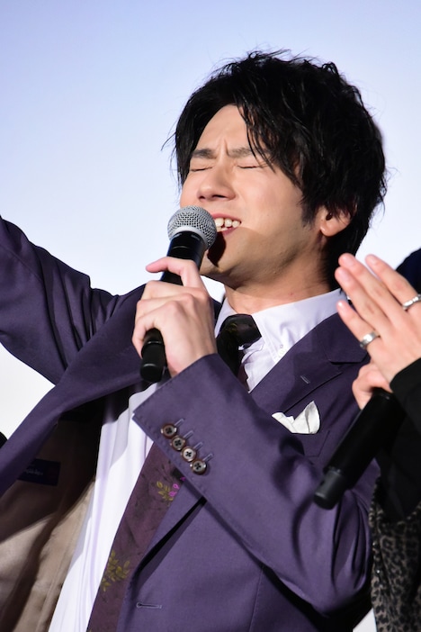 「鬼邪高の絶対的リーダー!」と自己紹介する山田裕貴。