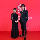 「楽園」綾野剛&杉咲花が釜山国際映画祭のレッドカーペット登場