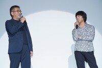 左から篠原哲雄、山崎まさよし。