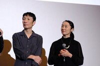 左から那波隆史、森田亜紀。