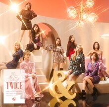 TWICE「&TWICE」通常盤ジャケット