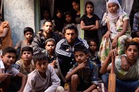 「Mere Gully Mein（路地裏が俺の庭）」のミュージックビデオより。