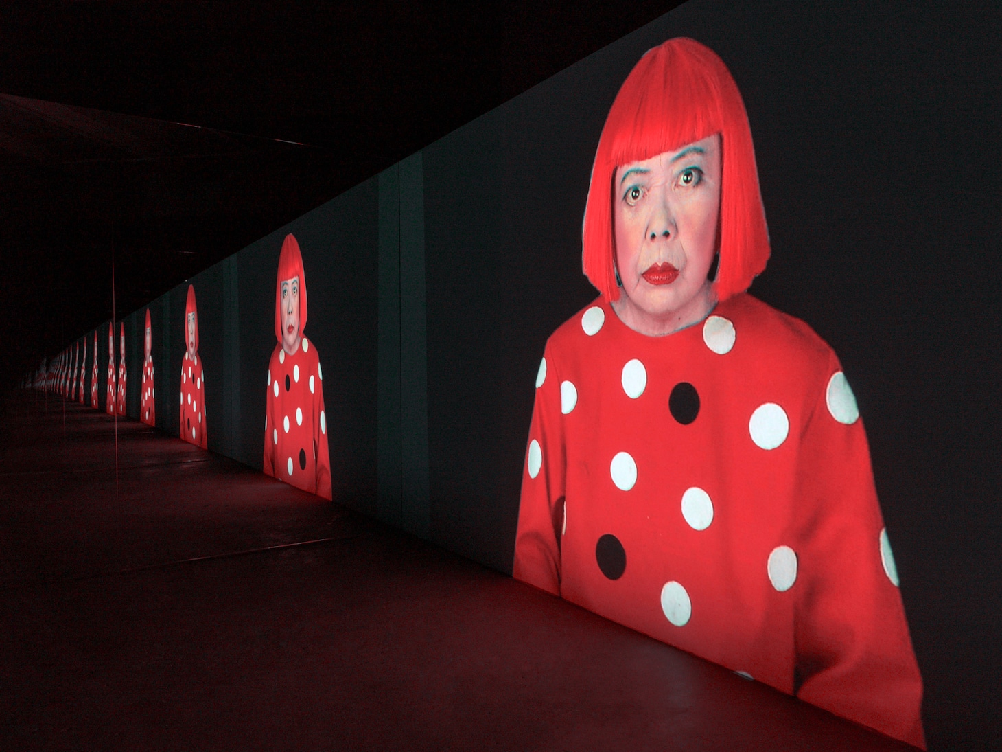 「草間彌生∞INFINITY」 (c)SONG OF A MANHATTAN SUICIDE ADDICT, 2010-present. Image (c)Yayoi Kusama. Courtesy David Zwirner, New York; Ota Fine Arts,Tokyo/Singapore/Shanghai; Victoria Miro, London/Venice; YAYOI KUSAMA Inc