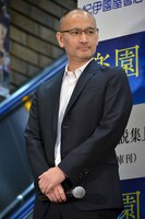 吉田修一