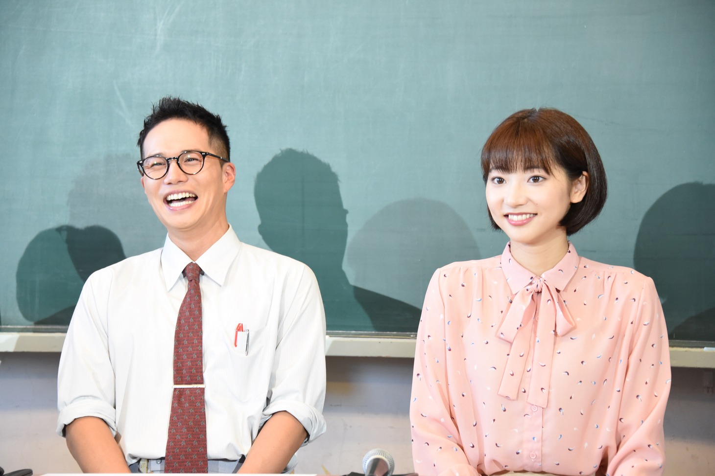 ドラマ「おいしい給食」記者会見の様子。
