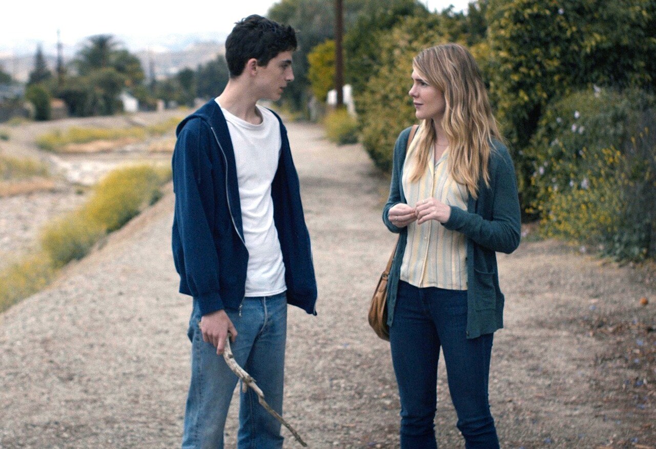 教師に恋するティモシー・シャラメが「気持ちは消せない」と口ずさむ本編映像公開