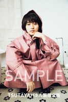 TSUTAYAパネル展限定版の生写真。