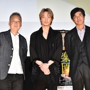 綾野剛が語る、「楽園」でタッグ組んだ佐藤浩市は「背中に修羅がある」