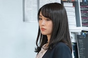 「記憶屋 あなたを忘れない」より、泉里香演じる七海。