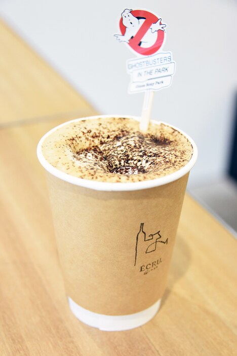 「ECRU. GINZA」で販売されるマシュマロラテ(税込650円)