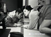 「四畳半襖の裏張り」 (c)日活