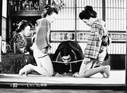 「四畳半襖の裏張り・しのび肌」 (c)日活