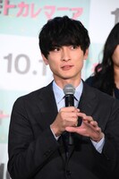 主演の高良健吾。