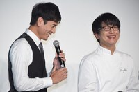左から沢村一樹、及川光博。