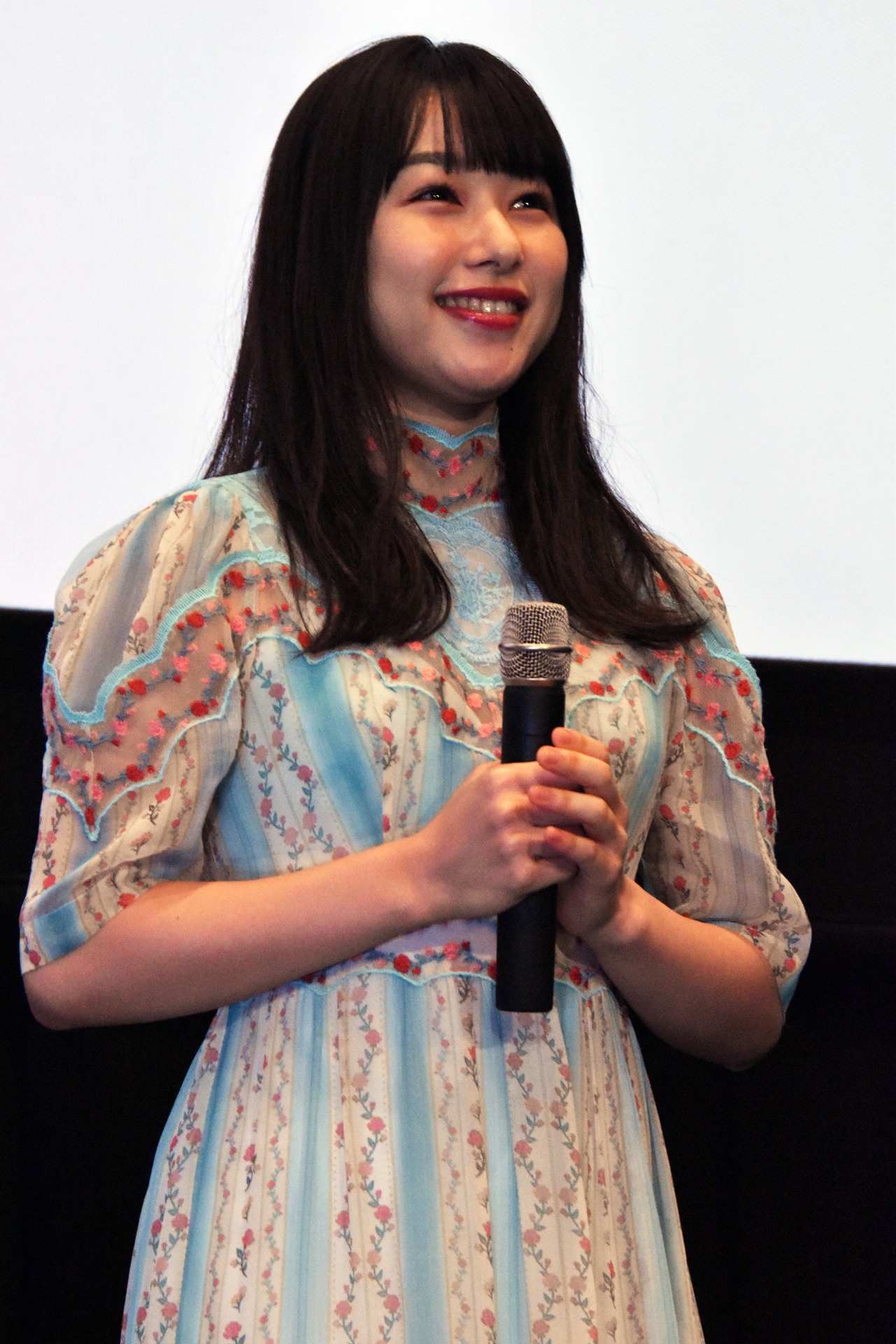 桜井日奈子