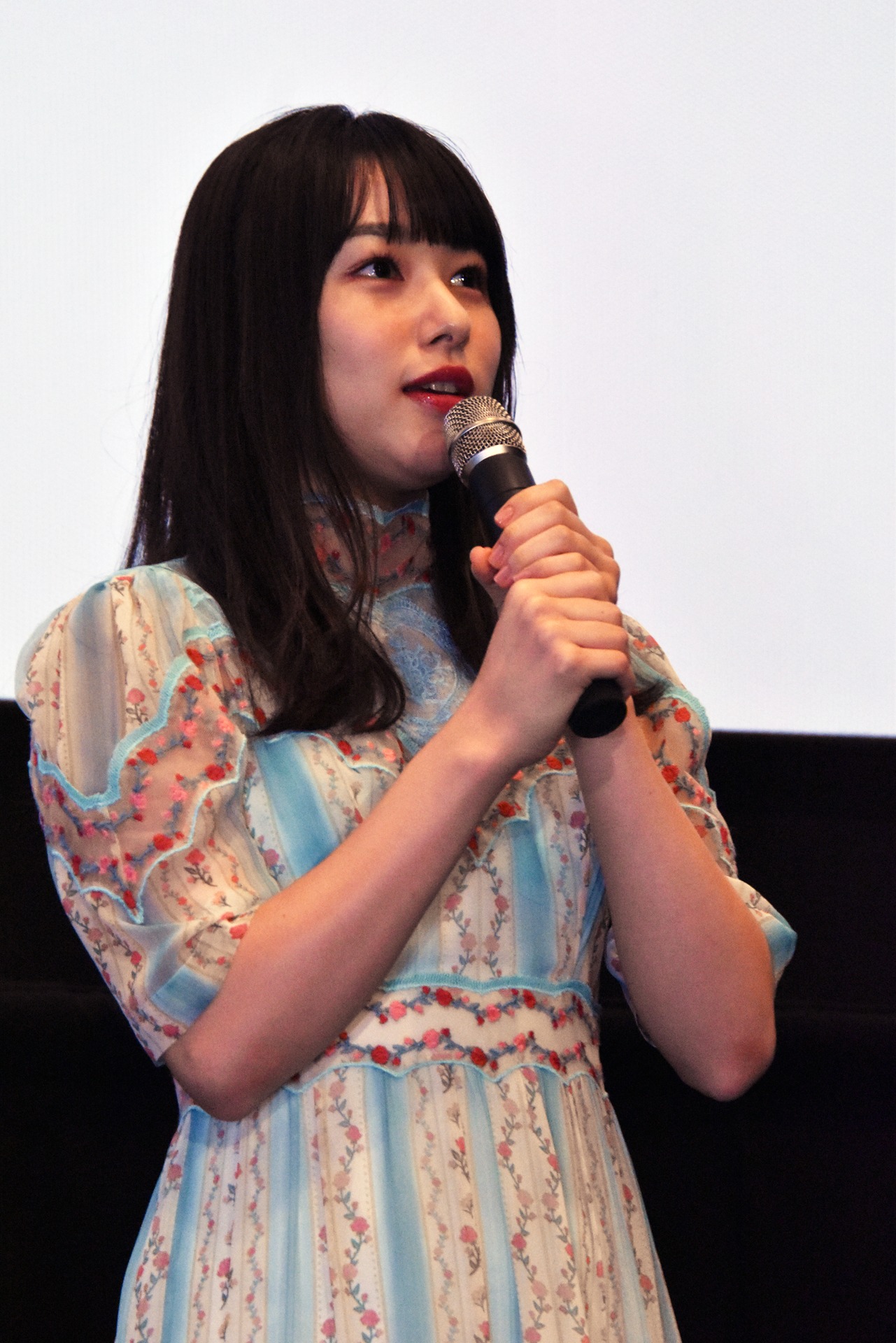 桜井日奈子