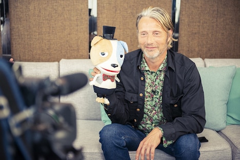 「“北欧の至宝”マッツ・ミケルセン/来日密着特番 マッツ100%」