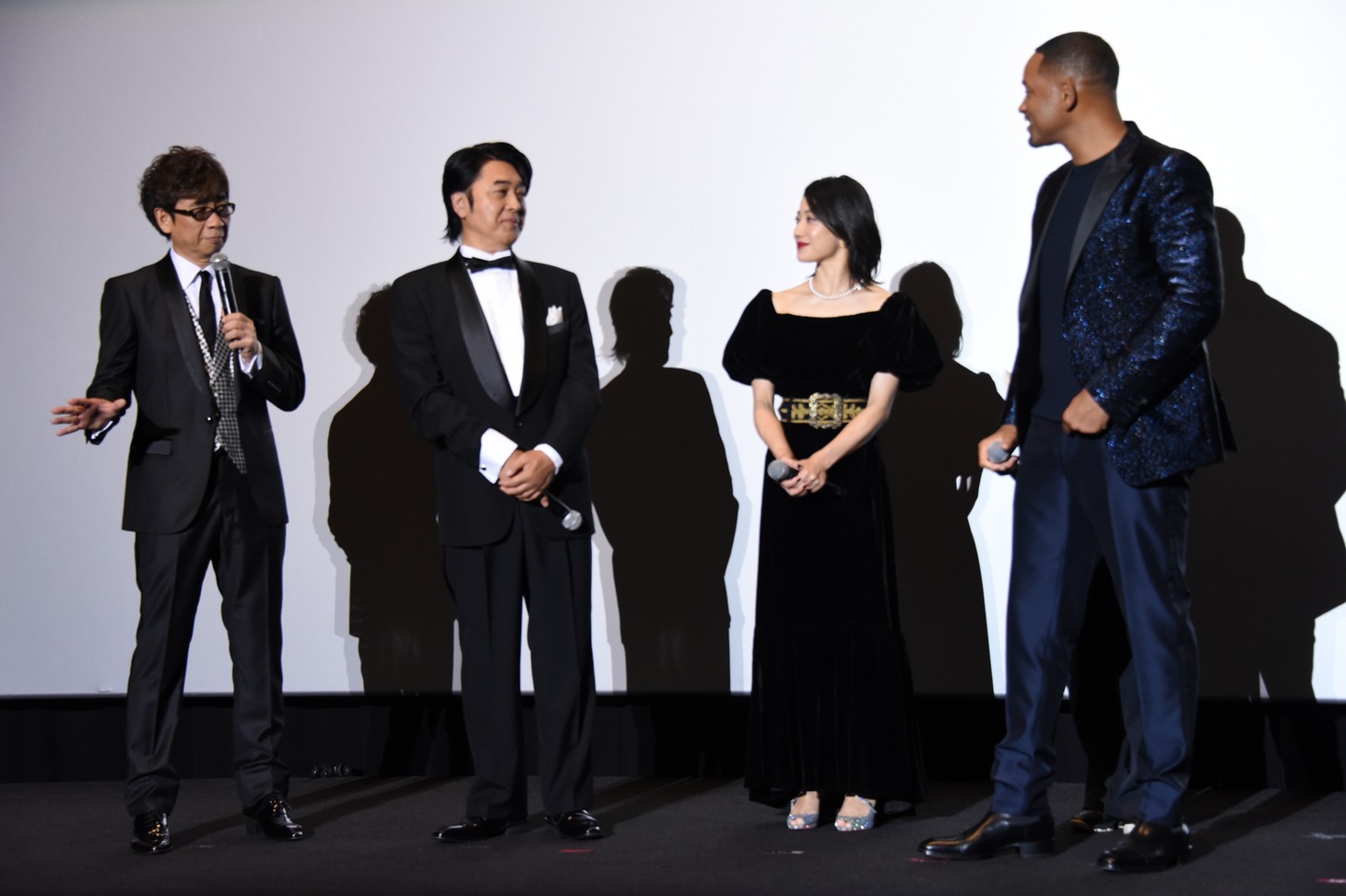 左から山寺宏一、江原正士、菅野美穂、ウィル・スミス。