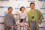 左から杉田成道、常盤貴子、佐藤二朗。