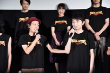 緊張している大澤数人に「支えるから」と声をかける上田慎一郎。