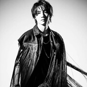 桜田通の2nd写真集発売、佐藤健やTAKUYA∞との対談を収録