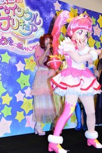 キュアスターに声を当てる成瀬瑛美。