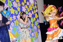 キュアソレイユに声を当てる安野希世乃。