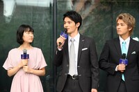 左から小川紗良、岡田健史、中尾暢樹。