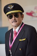 吉田鋼太郎