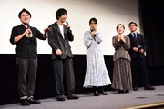「わたしは光をにぎっている」完成披露試写会の様子。