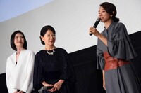 左から天海祐希、吉永小百合、満島ひかり。