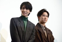 左から高杉真宙、佐野岳。