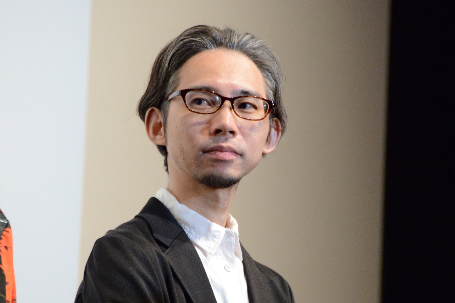 芦塚慎太郎