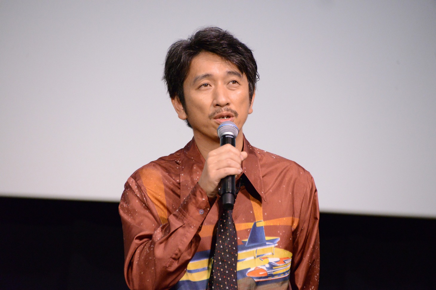岩井秀人