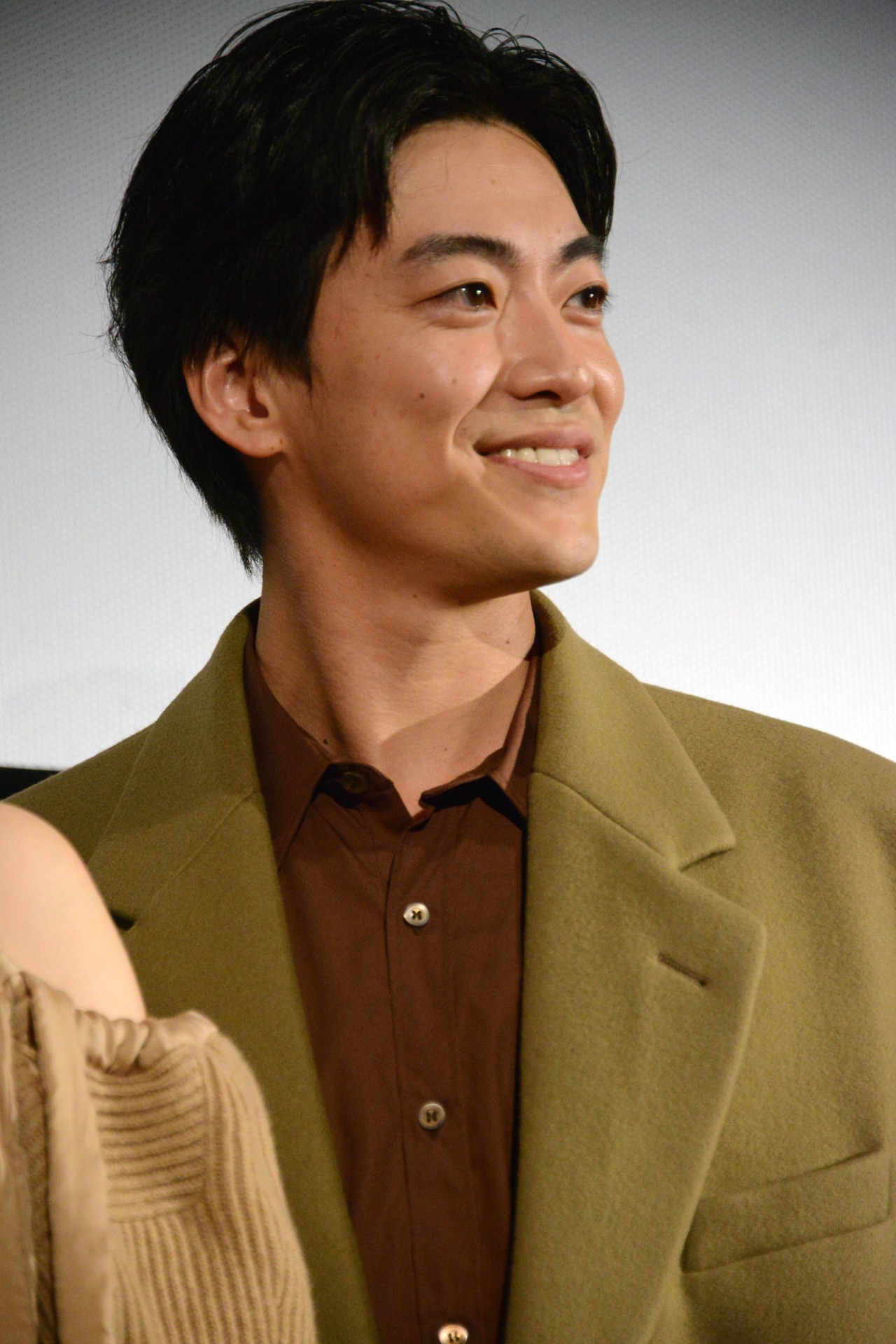 大東駿介