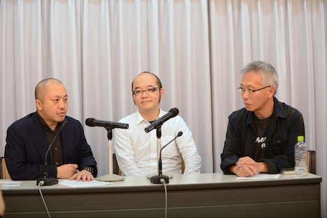 若松プロダクションによる記者会見の様子。左から白石和彌、木下繁貴、井上淳一。