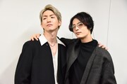 左から前田公輝、塩野瑛久。