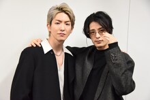 左から前田公輝、塩野瑛久。