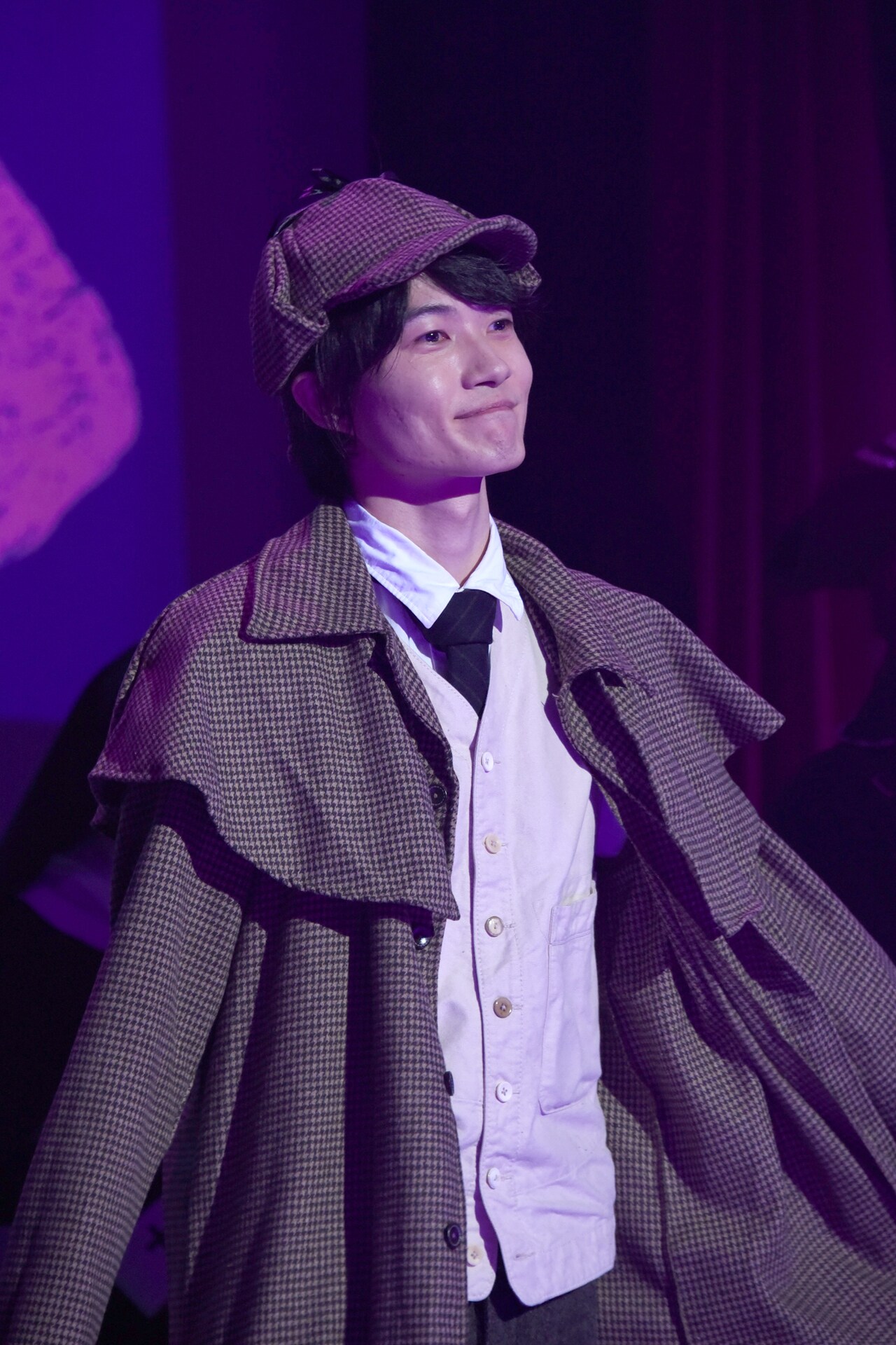 神木隆之介、浜辺美波、中村倫也が仮装でランウェイ、“佐藤健の舞台