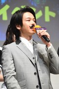 中村倫也