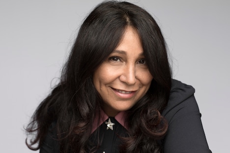 サマル・イェスリャーモワ